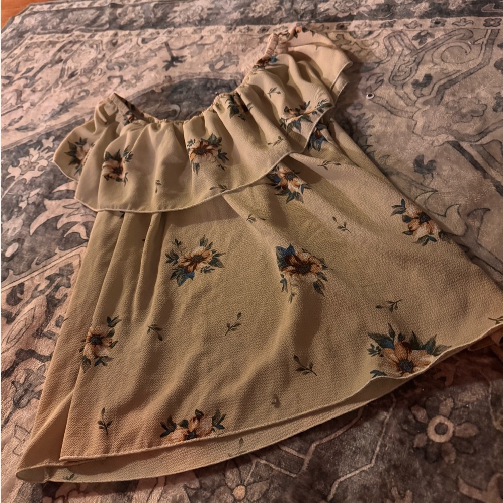 Floral Ruffle Off-Shoulder Top - Picture 4 of 7